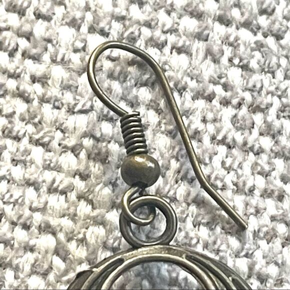 Drop earrings with pink beads - Picture 7 of 14